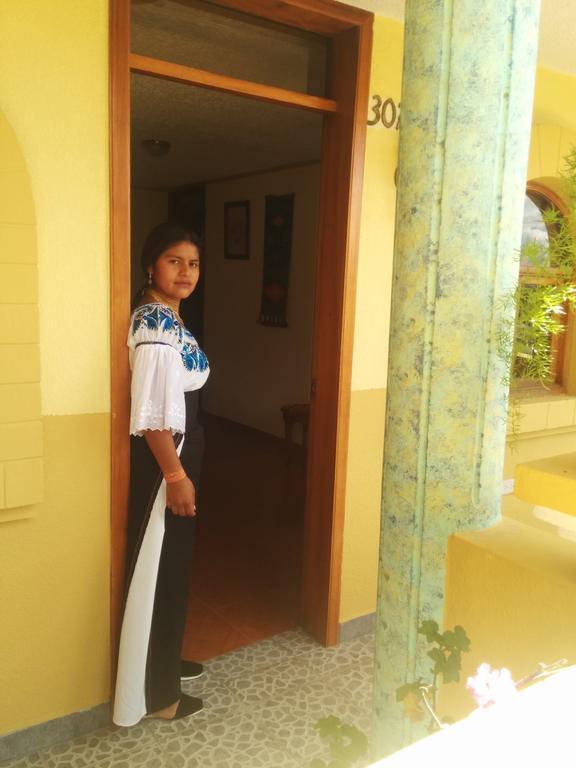 Hostal Curinan اوتابالو المظهر الخارجي الصورة