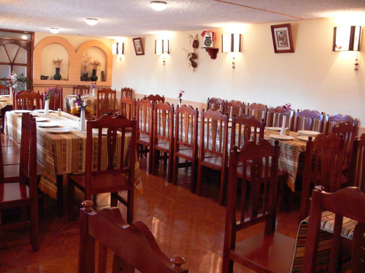 Hostal Curinan اوتابالو المظهر الخارجي الصورة